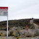 Borde y aviso de no pasar en el Area 51. Wikimedia Commons